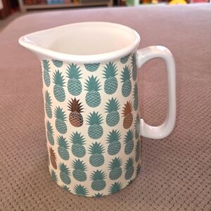 Pineapple Patterned Fine Porcelain Pitcher